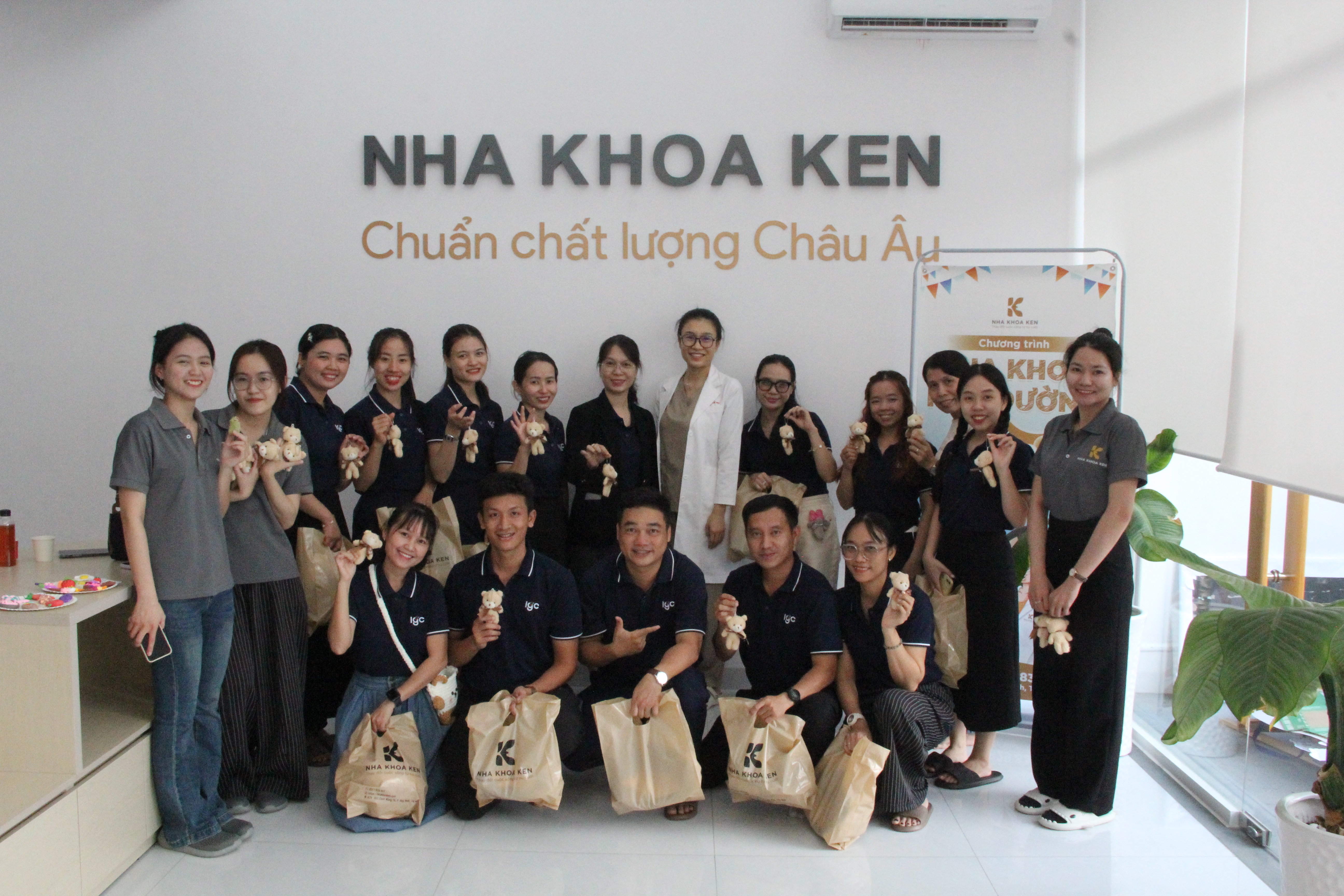 [RECAP 19.07.2025] WORKSHOP “RĂNG XINH CƯỜI TƯƠI – BÉ VUI ĐẾN LỚP  𝐍𝐡𝐚 𝐤𝐡𝐨𝐚 𝐊𝐞𝐧 𝐱 𝐈𝐆𝐂 𝐊𝐢𝐝𝐝𝐲 𝐓𝐚̂𝐲 𝐍𝐢𝐧𝐡