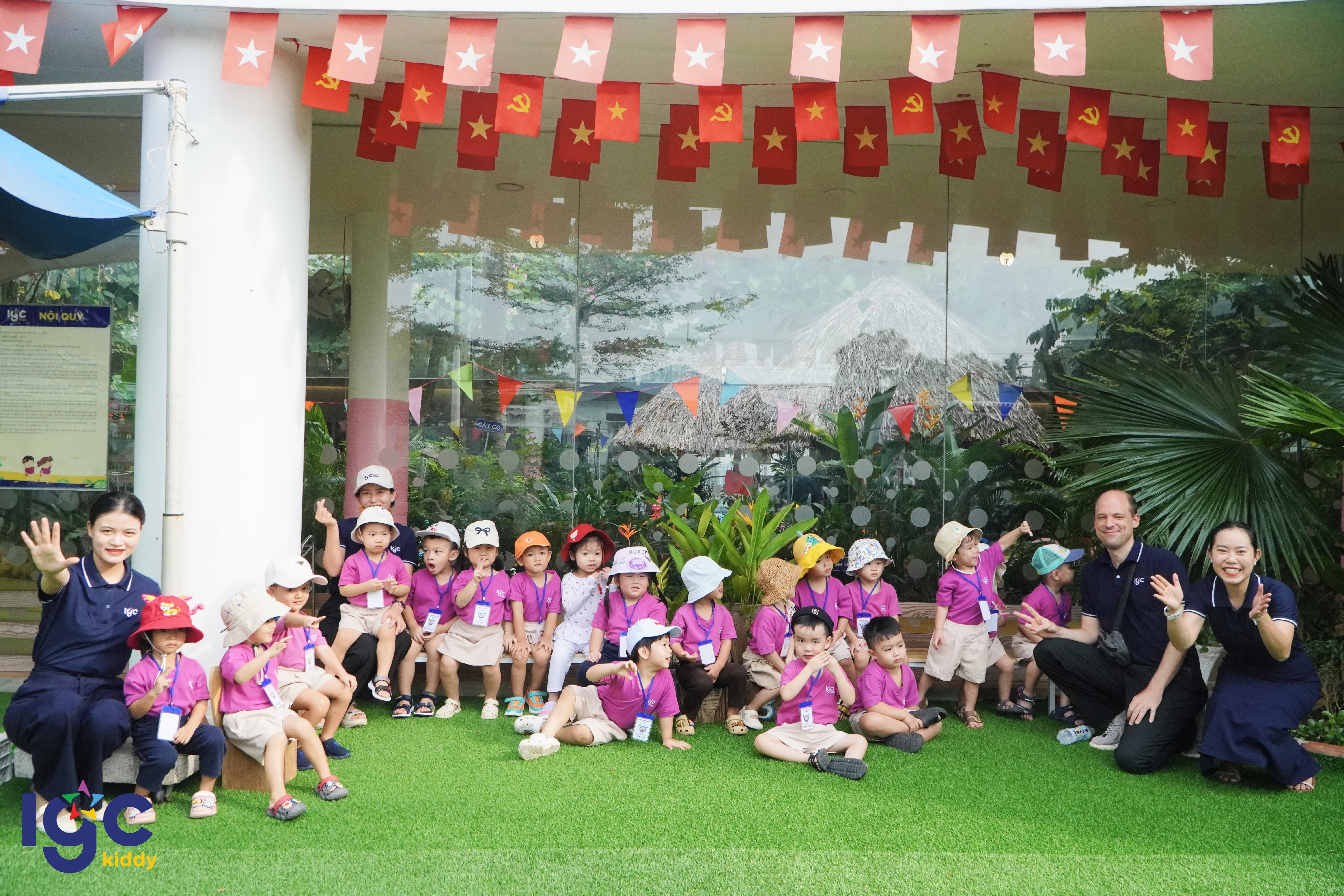 CHUYẾN DÃ NGOẠI MÙA THU: HÀNH TRÌNH HÓA THÂN THÀNH “LANG Y NHÍ” TẠI VƯỜN THUỐC NAM HUỲNH LƯƠNG