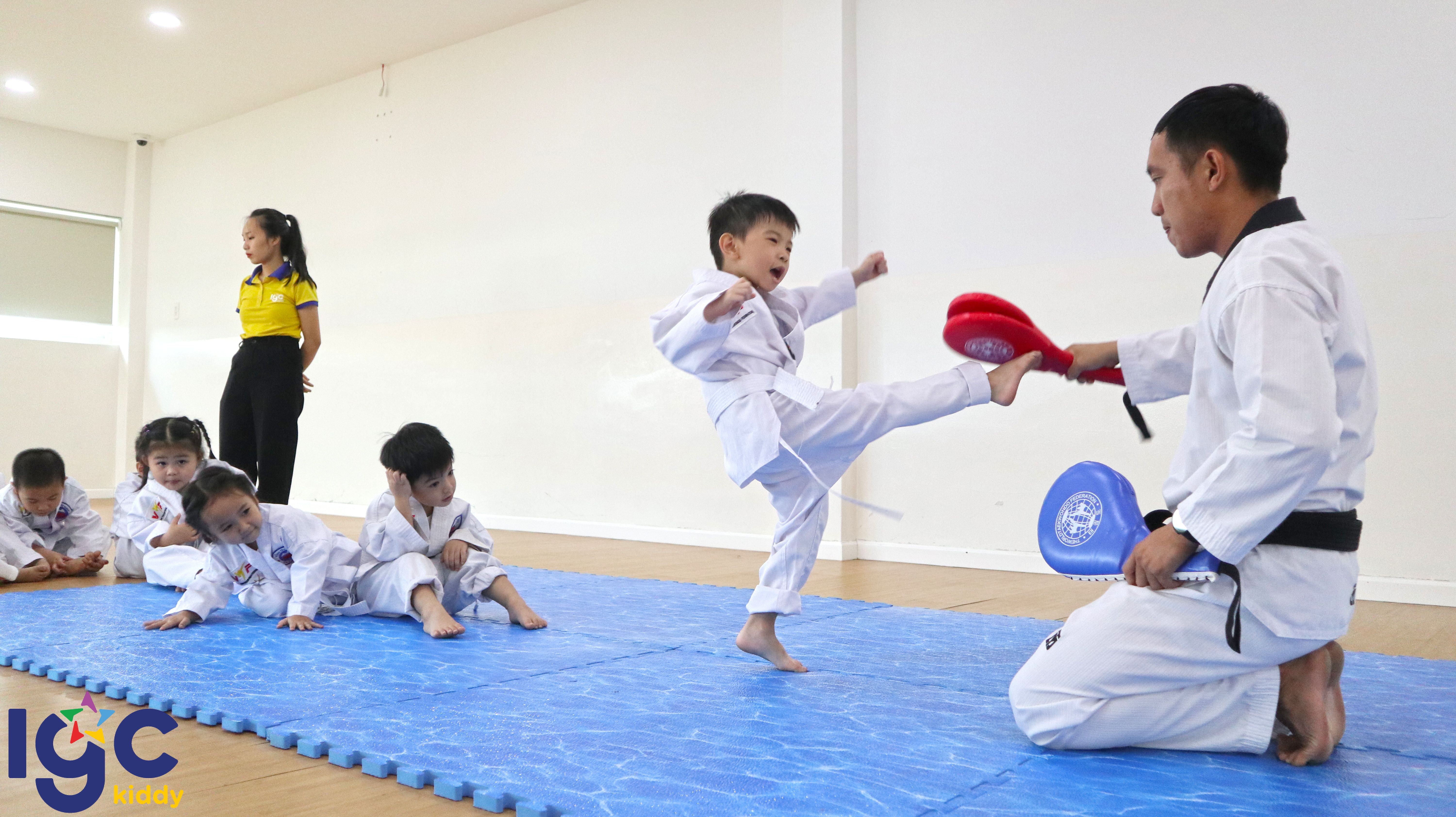 ĐĂNG KÝ THAM GIA NGOẠI KHÓA NGAY HÔM NAY ĐỂ CÙNG BÉ VƯỢT TRỘI