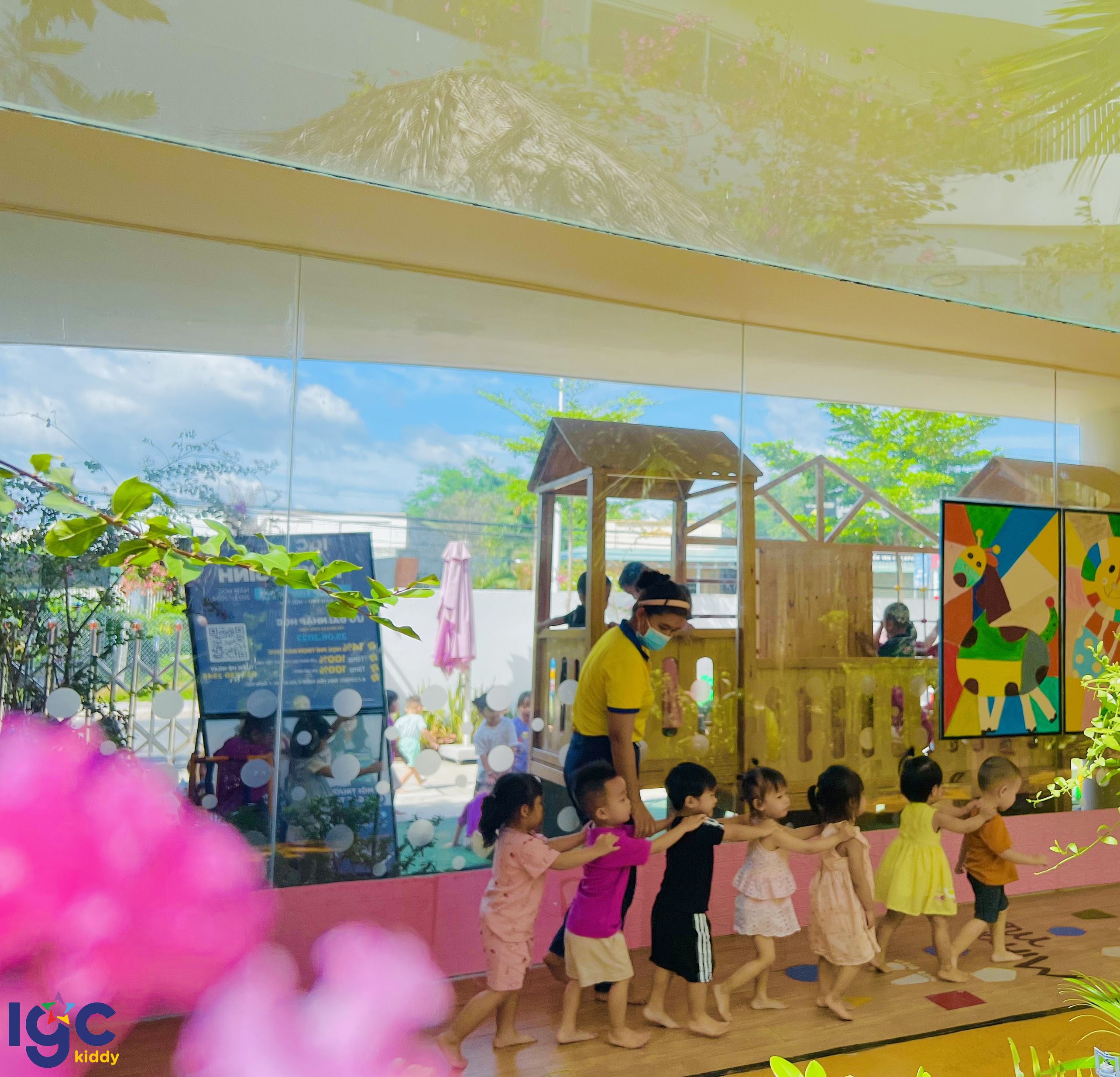 BÉ YÊU VỮNG VÀNG - BA MẸ AN TÂM